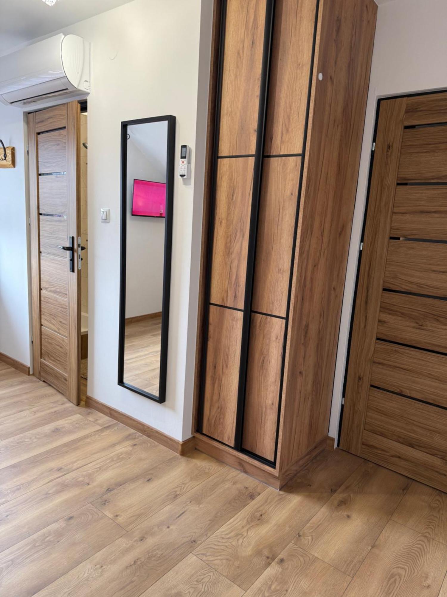 Apartament Z Tarasem I Pokoje Klimatyzowane -Drozdowka Solina Solina  Buitenkant foto