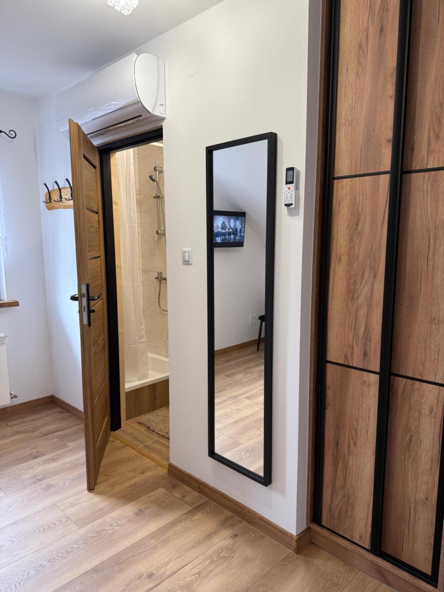 Apartament Z Tarasem I Pokoje Klimatyzowane -Drozdowka Solina Solina  Buitenkant foto