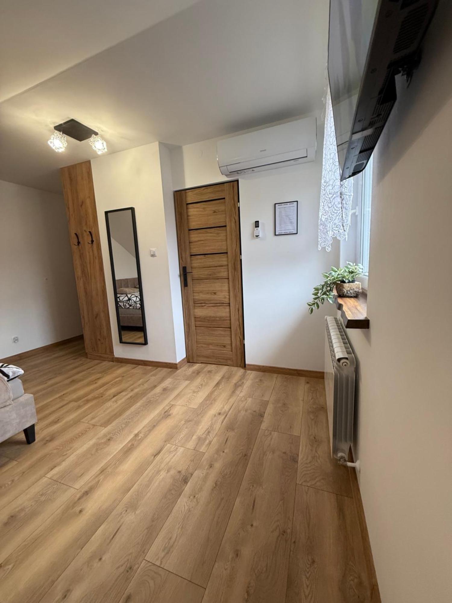 Apartament Z Tarasem I Pokoje Klimatyzowane -Drozdowka Solina Solina  Buitenkant foto